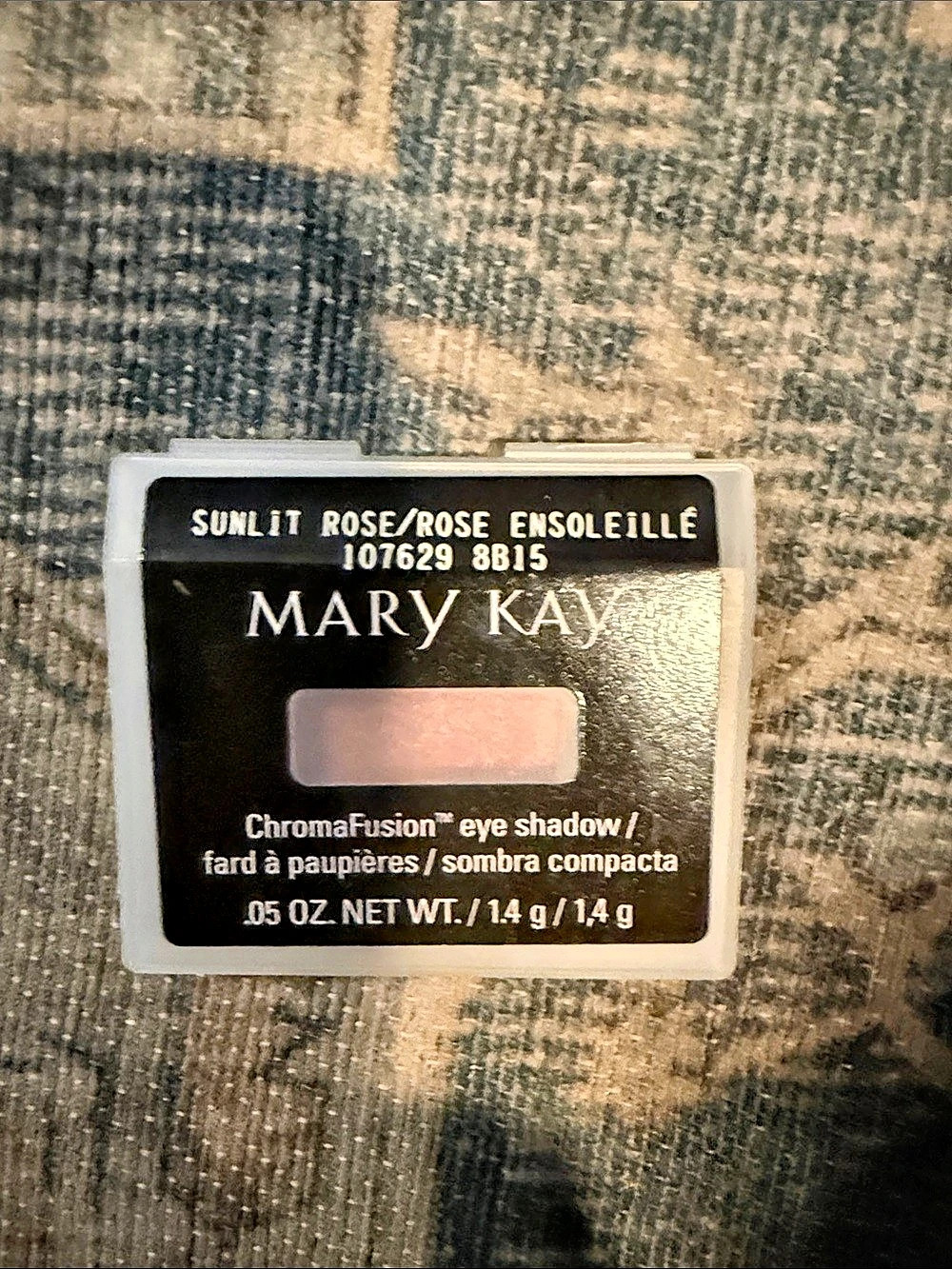 Mary Kay ChromaFusion eye shadow Pink Eyeshadow NWT